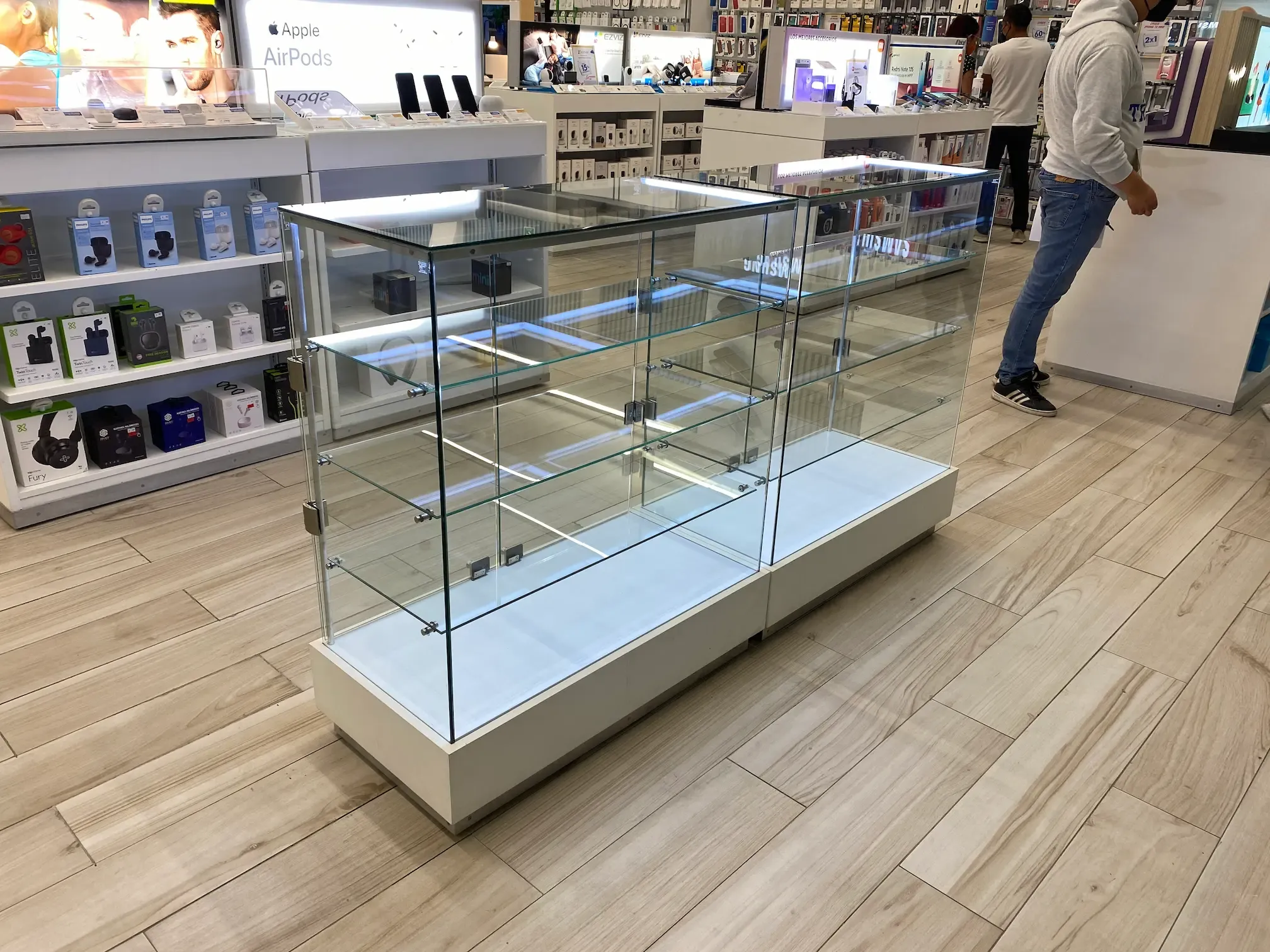 Muebles IECA Desarrollo Comercial